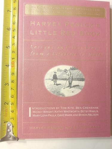 Cover of Harvey Penick's Little Red Book Lessons and Teachings From a Lifetime of Gold