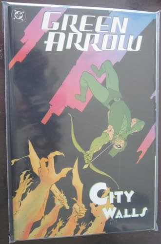 Cover of Green Arrow City walls