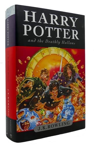 Cover of Harry Potter and the Deathly Hallows